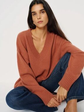 Reformation Jadey Cashmere V-Neck Sweater